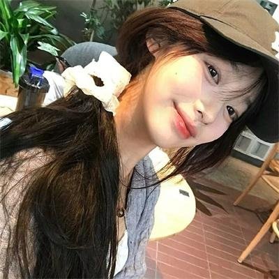 侦探罗曼史封面